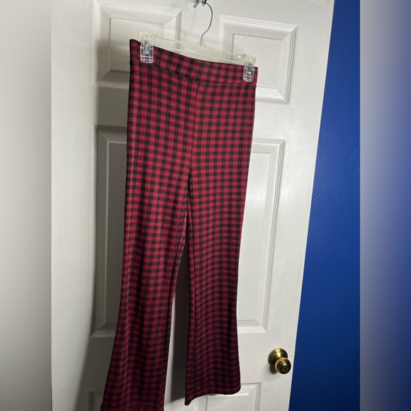 NWT! Forever 21 Coordinating set with crop top and flare leggings - Picture 6 of 7